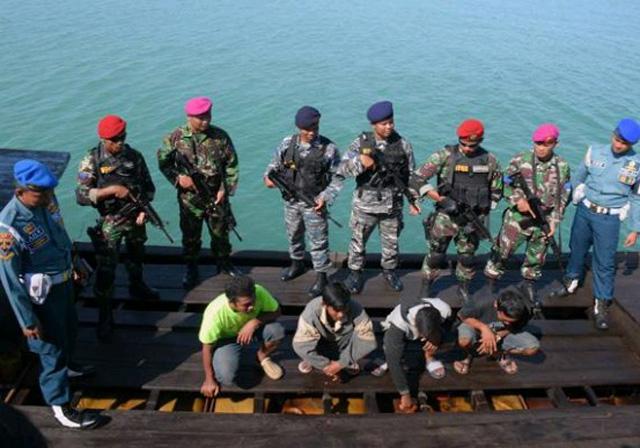 Kapal Penyeludup 30 Ton Solar Ditangkap