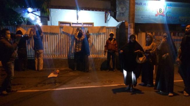 Warga Demo Rumah Pasien Positif Corona, Diminta Angkat Kaki dari Kampung