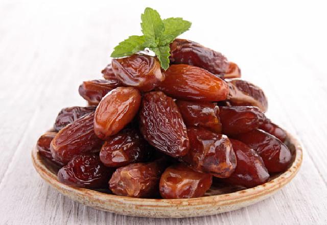 6 Manfaat Kurma Bagi Kesehatan Ibu Hamil