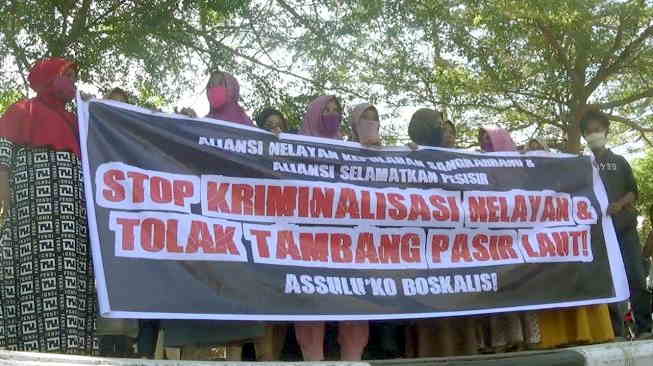 Polisi Kembali Tangkap Nelayan dan Mahasiswa Makassar Usai Aksi Tolak Tambang di Laut