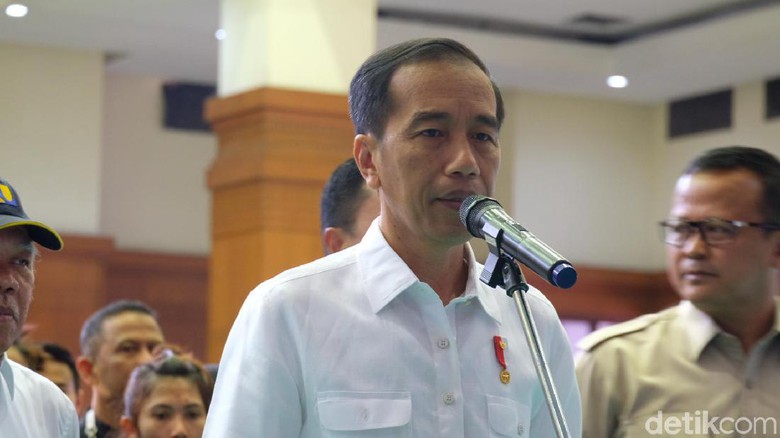 Jokowi Daftar ke KPU Sebelum Salat Jumat, Siapa Cawapresnya?