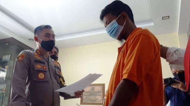 Bosan Ikuti Hidup Ala Nabi, Penjaga Masjid di Karimun Ditangkap Polisi