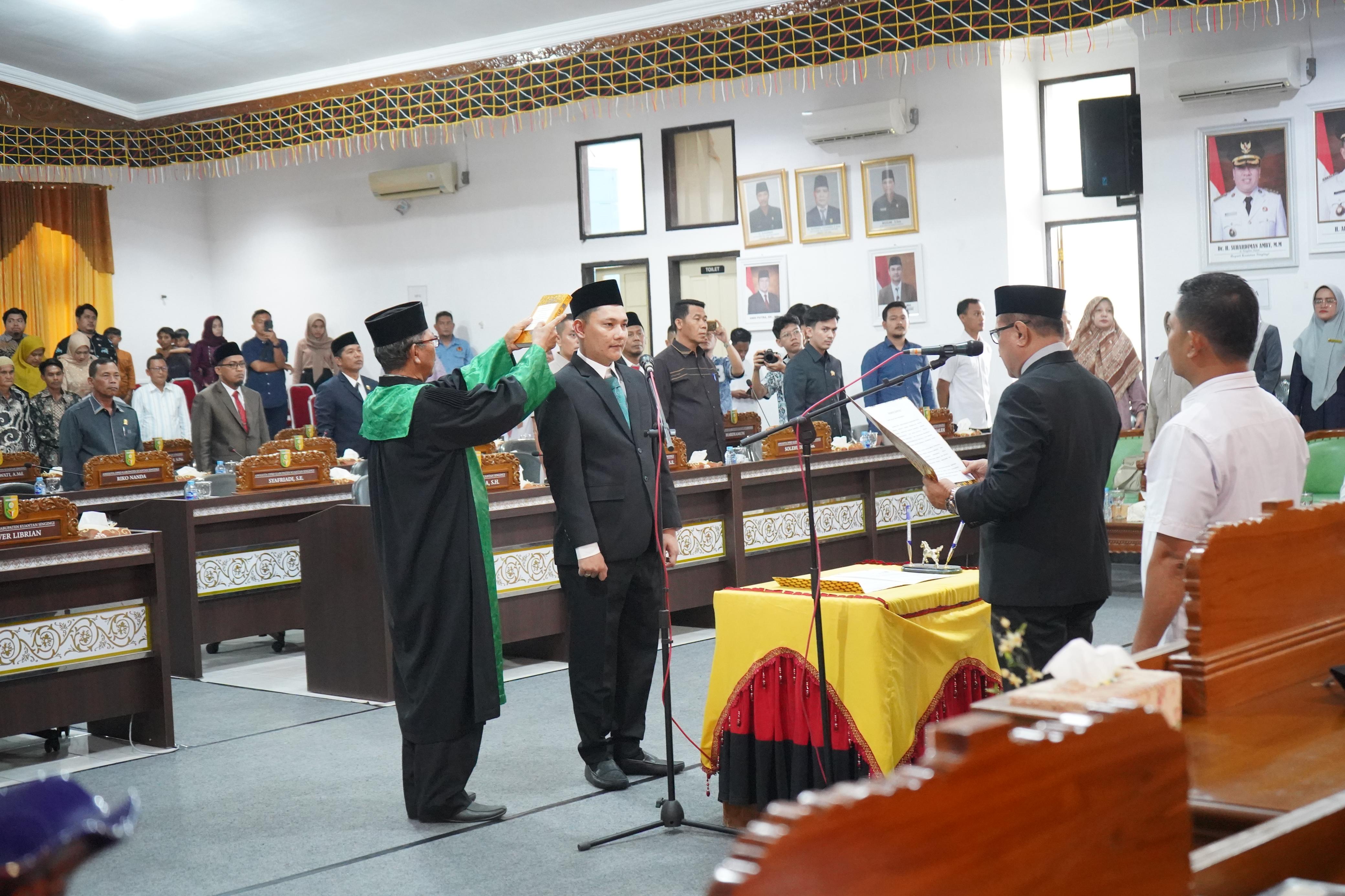 PAW dari PKB, Aditya Pramana Dilantik sebagai Anggota DPRD Kuansing