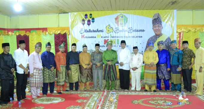 Bupati Wardan Buka Bersama Keluarga Melayu Insel