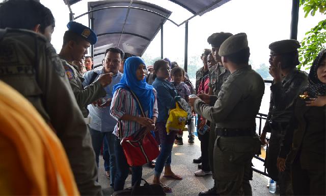 10 Orang Terjaring tak Miliki KTP