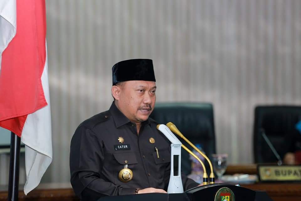 Diakhir Jabatan, Bupati Kampar Sampaikan LKPJ Tahun 2021