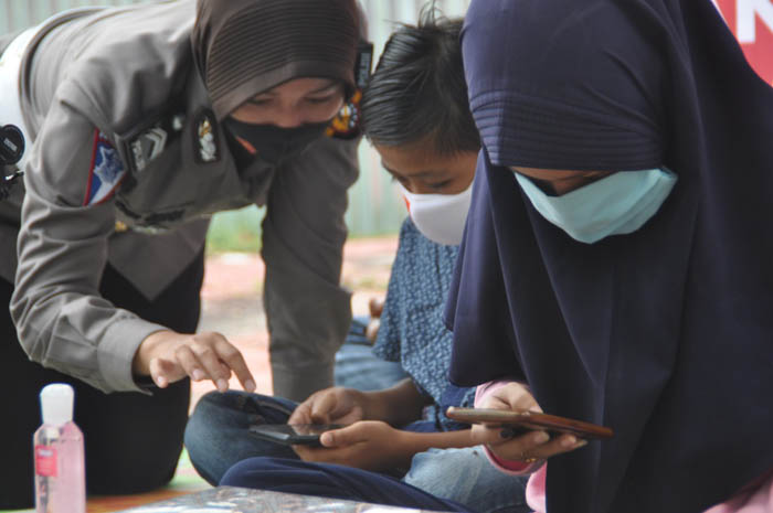 Di Tengah Pandemi Covid-19, Polres Siak Launching Kawasan Gratis Internet Bagi Pelajar