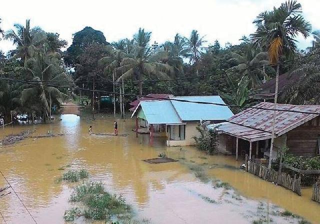 Banjir Mulai Terjang  Inhu dan Pelalawan