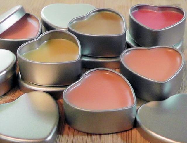 Yuk Dicoba, Resep Membuat Lip Balm Sendiri