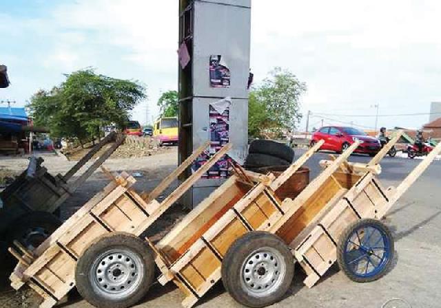 Truk akan Gantikan Gerobak