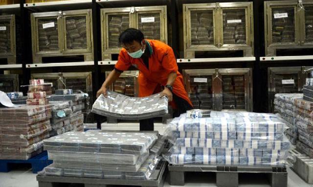 Rupiah Belum Mampu Bangkit