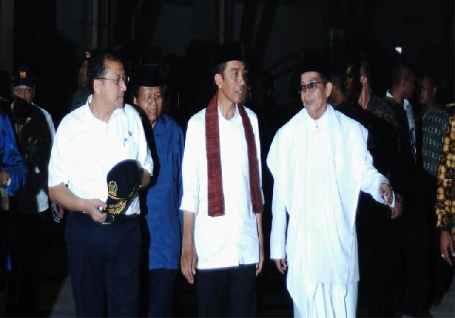 Presiden Jokowi Kunjungi Masjid Raya Sumbar