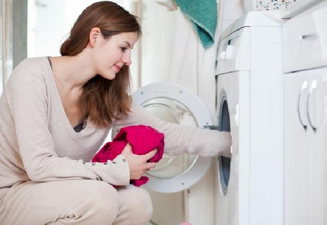 10 Tips Mencuci Pakaian Dengan Benar
