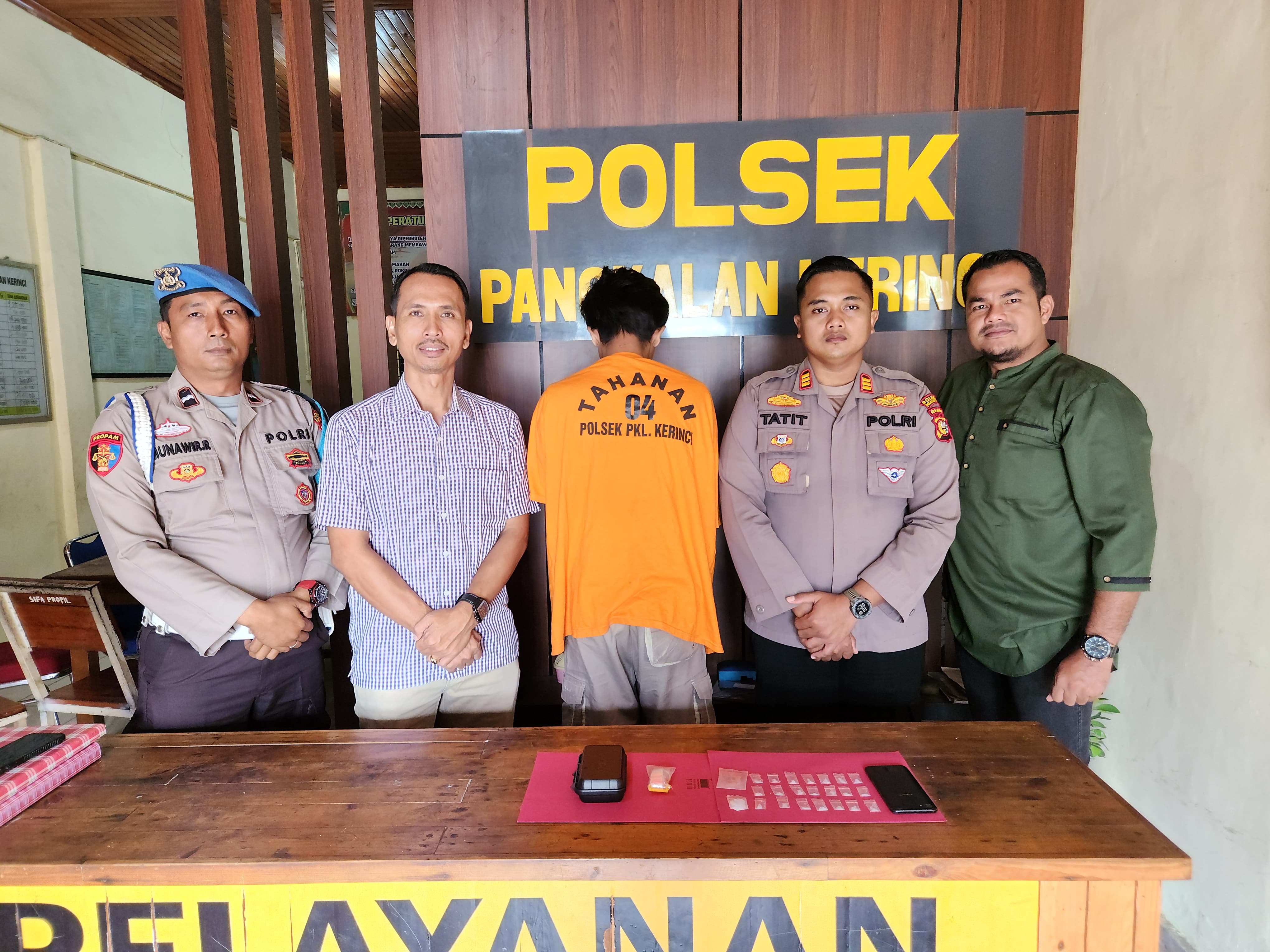 Polisi Tangkap Diduga Pengedar, Sita 21 Paket Sabu