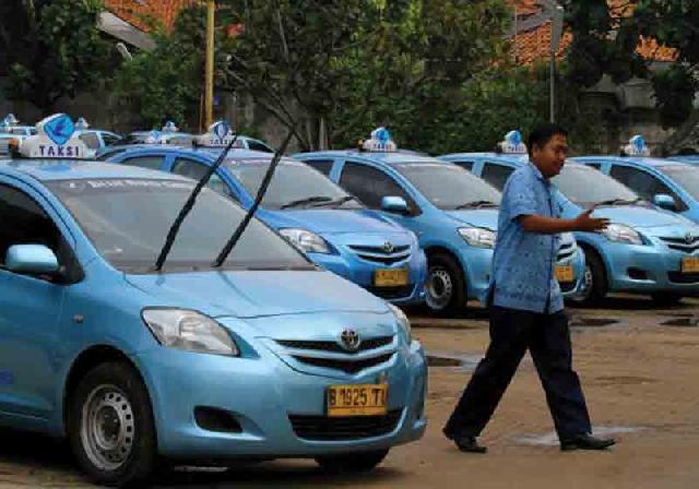 Laba Blue Bird Naik 12,5 Persen