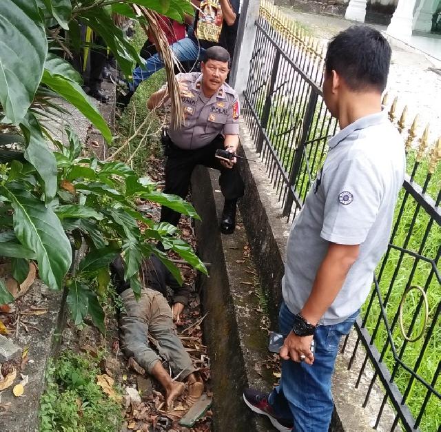 Penemuan Mayat Pria Tanpa Identitas di Jalan Sumatera