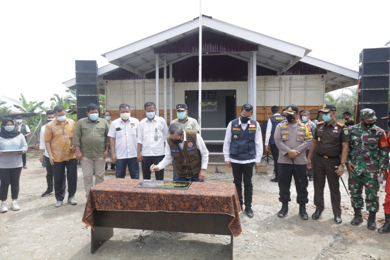 Gubri Resmikan Kantor Baru UPT KPH Tasik Besar DLHK di Kecamatan Pusako Siak