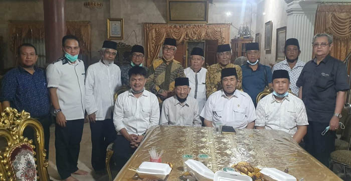 Minta Tunjuk Ajar, Abi-Herman Silaturahmi ke Mantan Bupati dan Tokoh Masyarakat Bengkalis