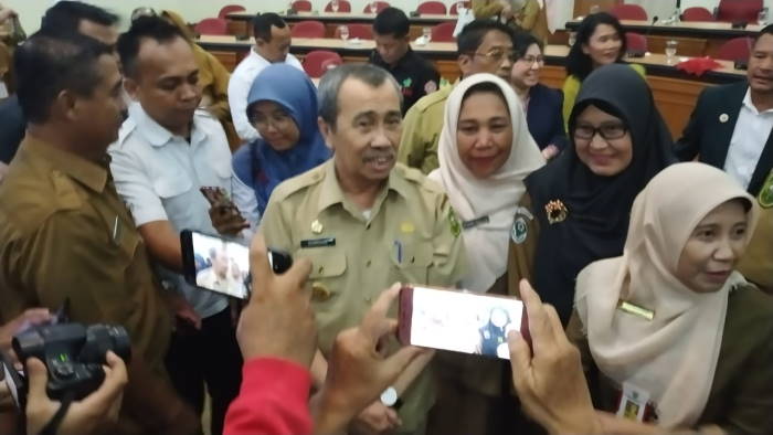 Sudah 9 Orang Suspect Corona, Pemprov Riau Belum Berencana Tutup Akses Masuk Luar Negeri