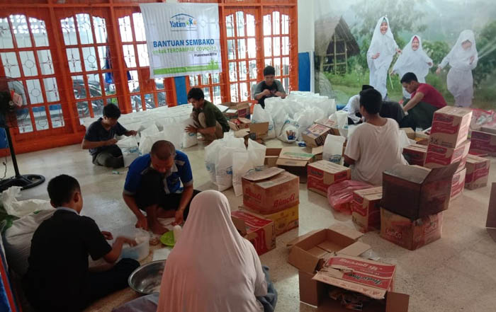 100 Paket Sembako Siap Disalurkan Bagi Warga Terdampak Pandemi Covid-19 di Pekanbaru