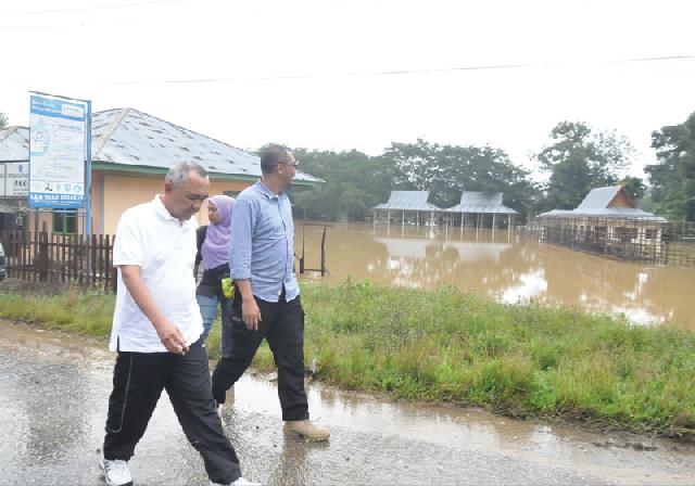 Banjir Hantam Riau