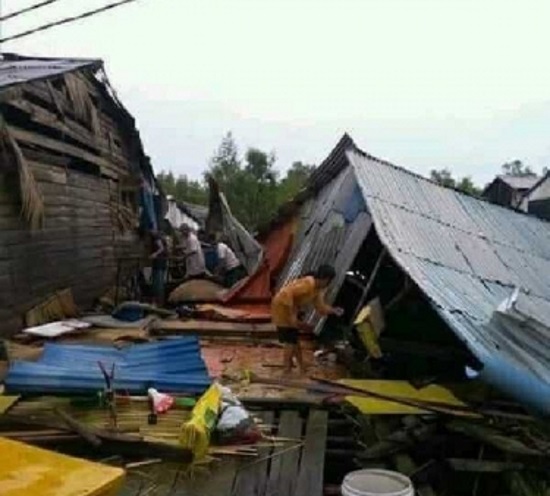 67 Rumah di Tanjung Pasir Inhil Rusak Dihantam Puting Beliung