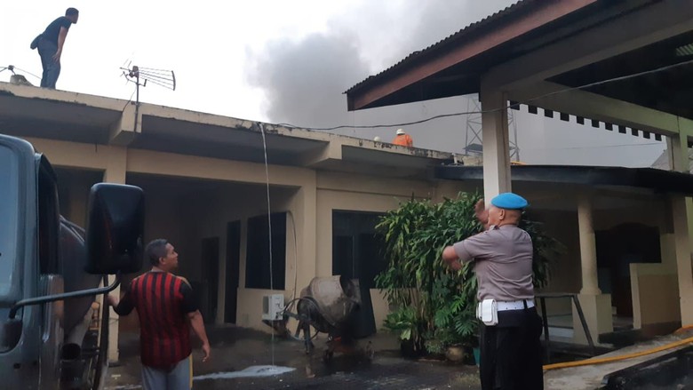 Kebakaran di Polda Metro Jaya Sudah Padam, Tak Ada Korban Jiwa