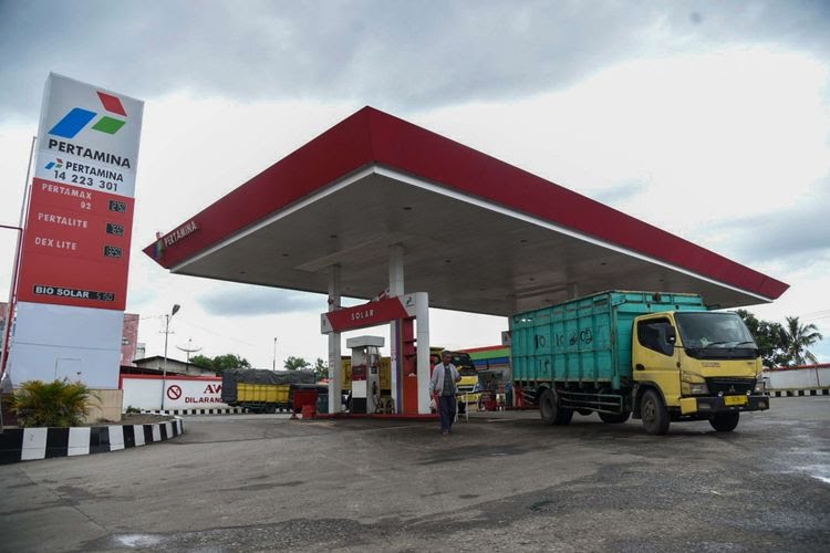 Wacana Kenaikan BBM, Pemerintah Seharusnya Berpihak Kepada Masyarakat