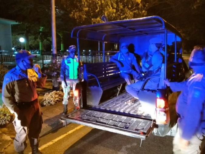 Antisipasi Covid-19, Petugas Patroli Gabungan Siak Imbau Warga Jangan Berkumpul di Tempat Wisata