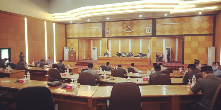 Bupati Siak Sampaikan Jawaban Pemkab Atas Penyampaian 9 Raperda di DPRD