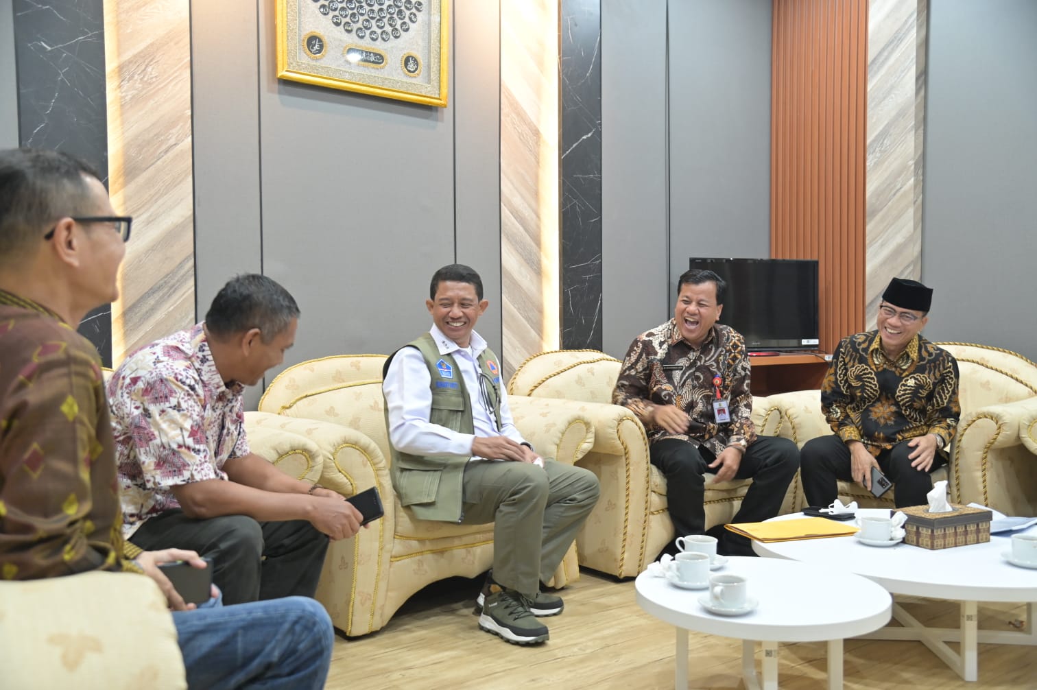 Plt Bupati Kuansing Sambangi Komisi VIII DPR RI Siapkan Peralatan BPBD