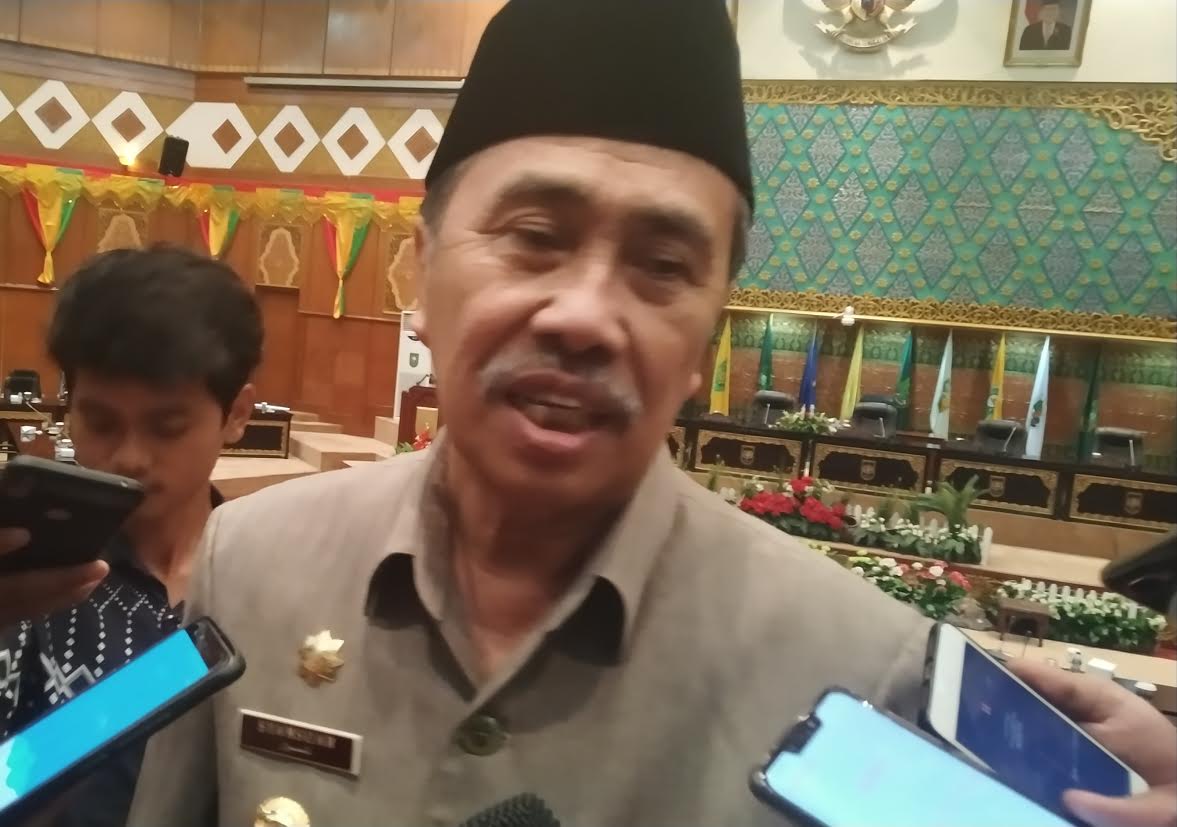 Sekolah Belum Diliburkan, Gubri: Kondisi Udara Masih Fluktuatif