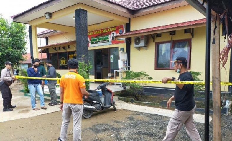 Polisi Tembak Penyerang Polsek Daha Selatan, Tewas saat di Rumah Sakit