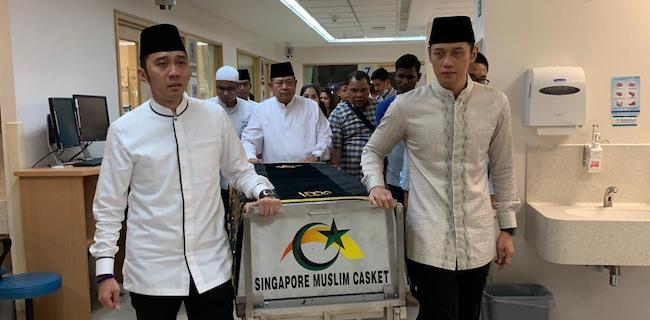 SBY Minta Jenazah Ani Diantar Pakai Hercules, Ini Alasannya