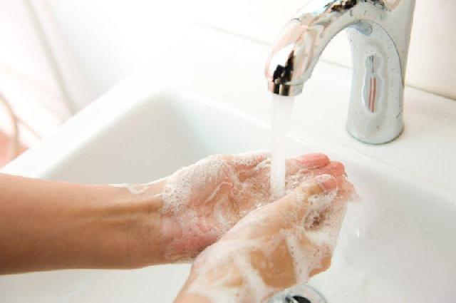 Inilah Aturan Mencuci Tangan Dalam Sehari