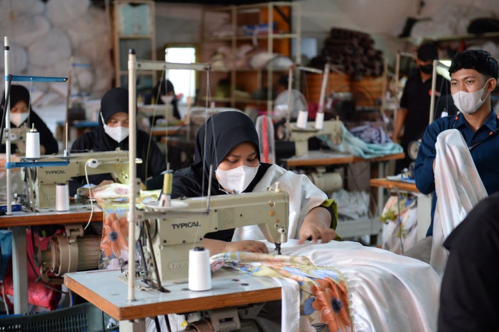 TP PKK Riau Gelar Pelatihan Menjahit