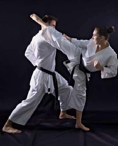 Dua Atlet Riau Akan Bertanding di Kejuaraan Karate Tingkat Asia di Jepang