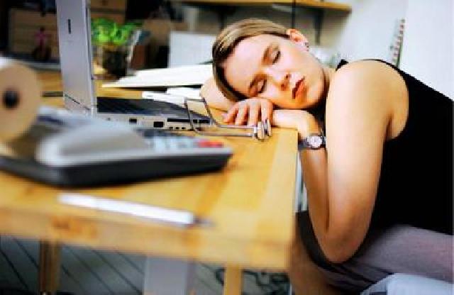 5 Cara Ampuh Mengatasi Kelelahan Saat Bekerja