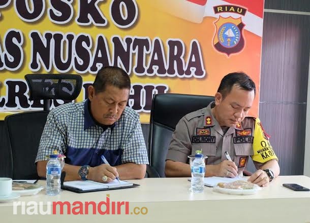 Wabup Inhil Bersama Kapolres Ikuti Vicon Penandatanganan MoU Polri dengan Kemensos