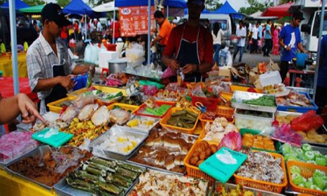 Sat Lantas Kawal Lokasi Pasar Ramadan