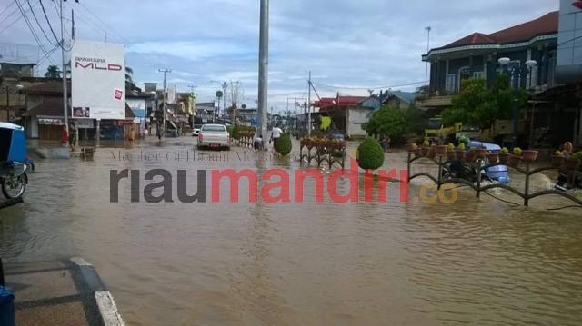5 Kecamatan di Rohul Terendam Banjir, 3.396 Jiwa Terancam