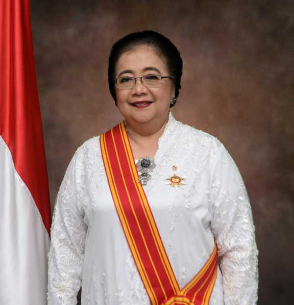Terima Bintang Mahaputera Adipradana, Menteri LHK: Untuk Ayah, Ibu dan Indonesia