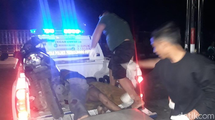 Dua Perampok Tewas Setelah Ditabrak Mobil Korbannya  
