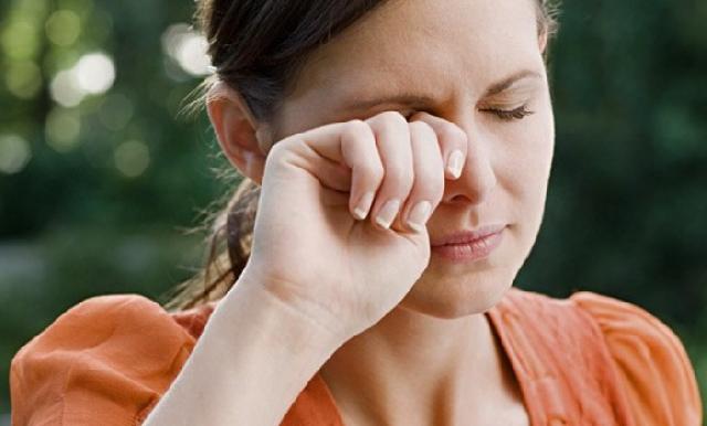 7 Penyebab Mata Merah