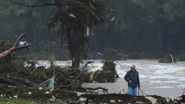 Banjir Bandang Melanda Texas Hill, Korban Terus Bertambah
