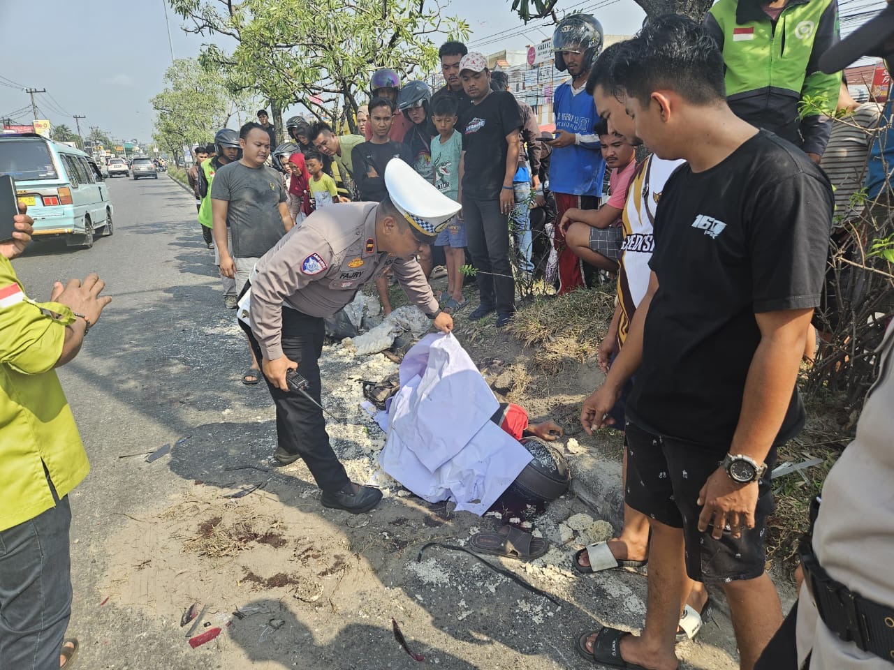Truk Box Alami Rem Blong, Pengendara Motor di Pekanbaru Meninggal Usai Laka Beruntun