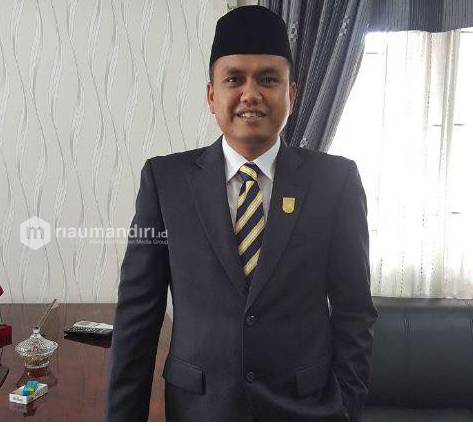 Cegah Virus Corona, Wakil Ketua DPRD Rohul Imbau Pengurus Masjid Sterilkan Karpet