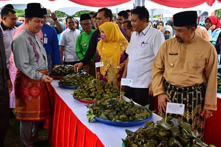 Kuliner Khas Kampar Lopek Bugi Raih Rekor MURI