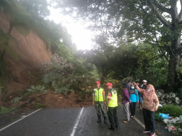 Batusangkar-Bukittinggi Via Salimpaung Putus