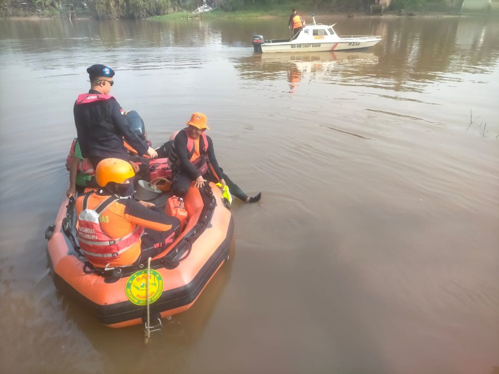 Tim Masih Lakukan Pencarian Anak Tenggelam di Sungai Siak